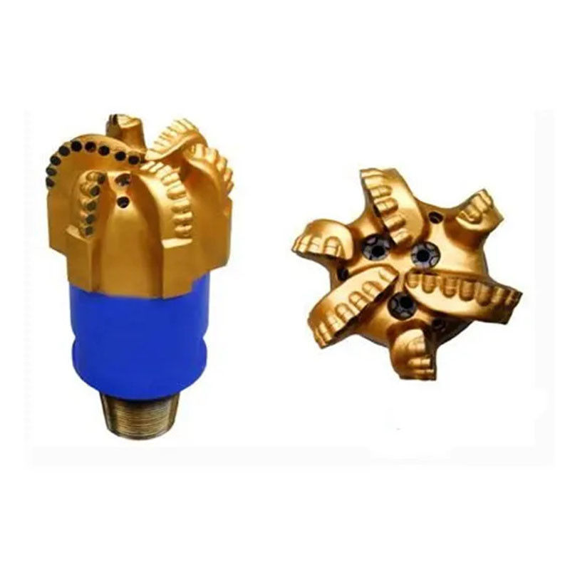 6 (152,4 mm) Matrice basée sur le PDC Coring Bit Carbide Matériau en acier 3 1/2API Connexion