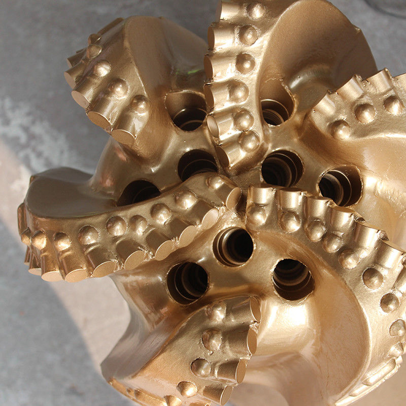 8 3/8 (212.7 mm) Forage PDC pour l'exploitation minière de l'énergie