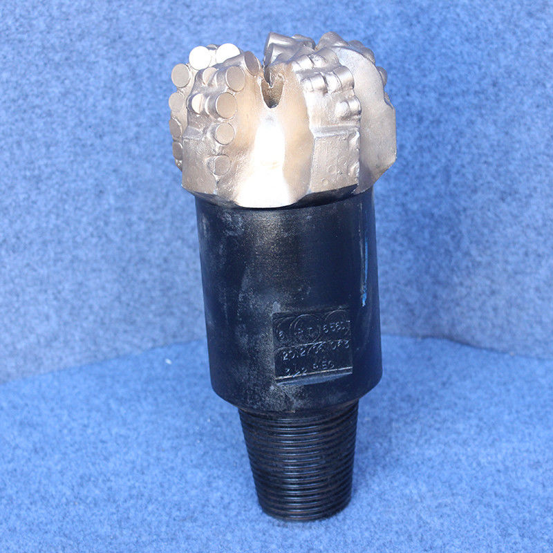7 1/2 (190,5 mm) 4 1/2API Connexion PDC Forage déchaîneur Efficacité de forage