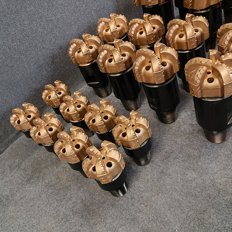 4 3/4 (120.6 mm) Corps en acier Puits d'eau PDC Bits Structure de jauge avec connexion API