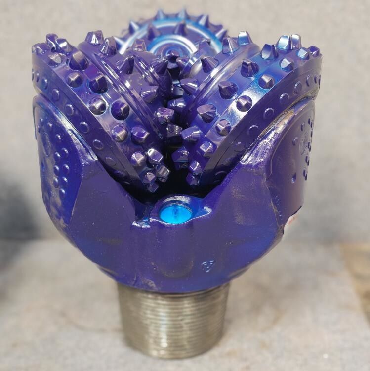 Standard API de la marque Kingdream Tricone Roller Cone Bits pour le forage de puits de pétrole et de gaz de roche