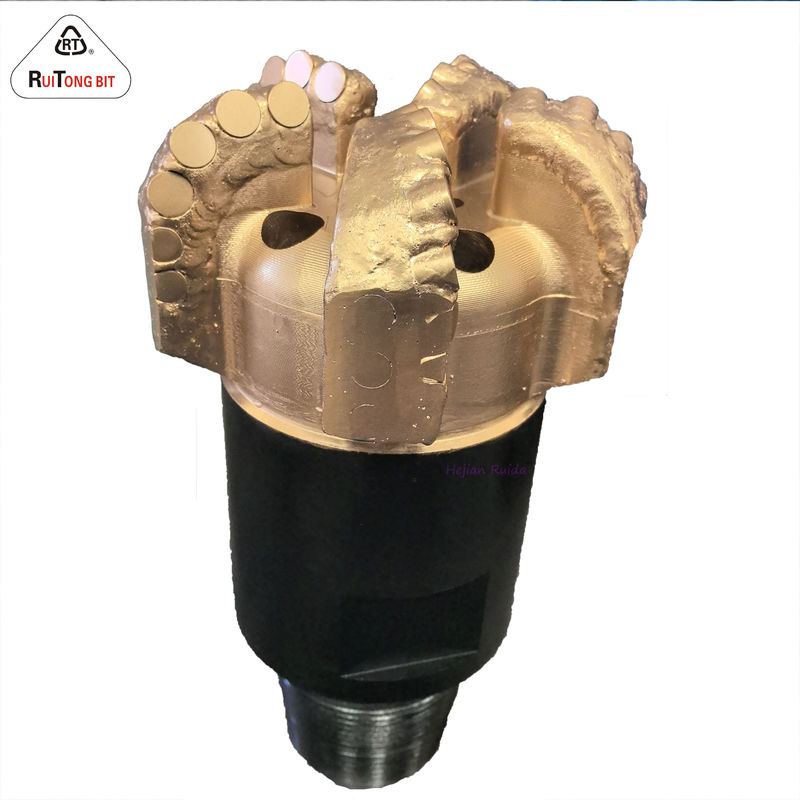 Forets PDC personnalisables à haute performance pour puits d'eau avec corps en acier pour un forage efficace