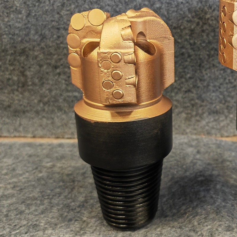 89-3 Construction de carrosserie en acier PDC Bits Technologie pour les séquences de schistes douces à moyennes avec une faible abrasivité