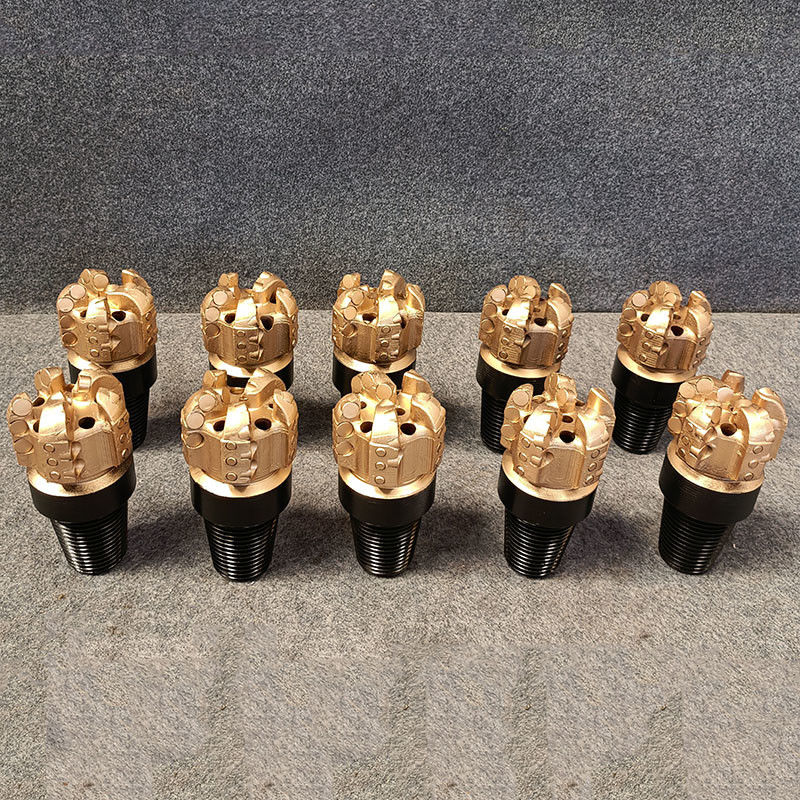 89mm 5 PDC Forage Bits Conception personnalisée pour les formations douces à moyennes douces dans les applications minières