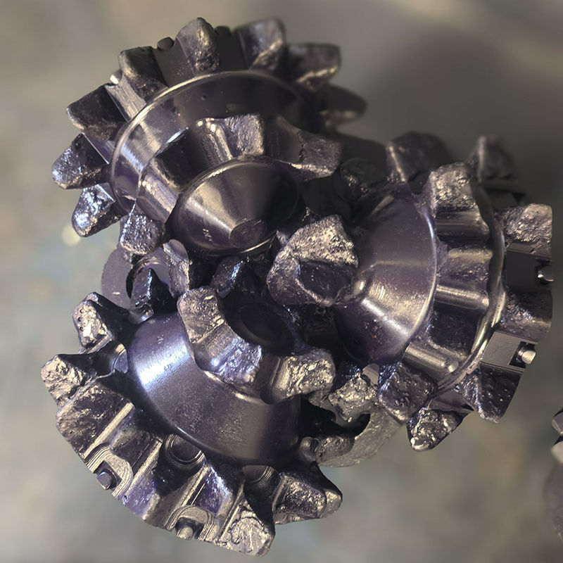 12 1/4 pouces de moulin à dents Tricone Bit pour les formations de dureté moyenne